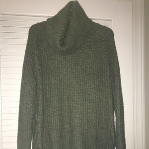 A New Day | Oversized Dark Green Cozy Turtleneck